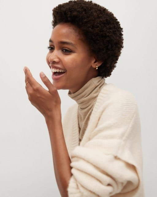 Sweater with voluminous sleeves